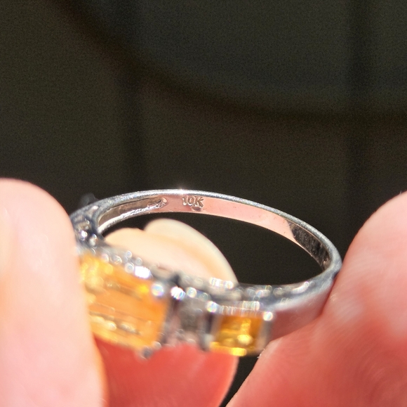 10k white gold Emerald cut citrine & diamond ring sz8 - Picture 8 of 13